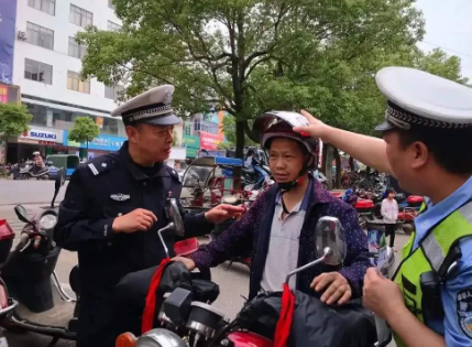 著急進入頭盔生產(chǎn)行列？普樂斯等離子清洗機這樣看